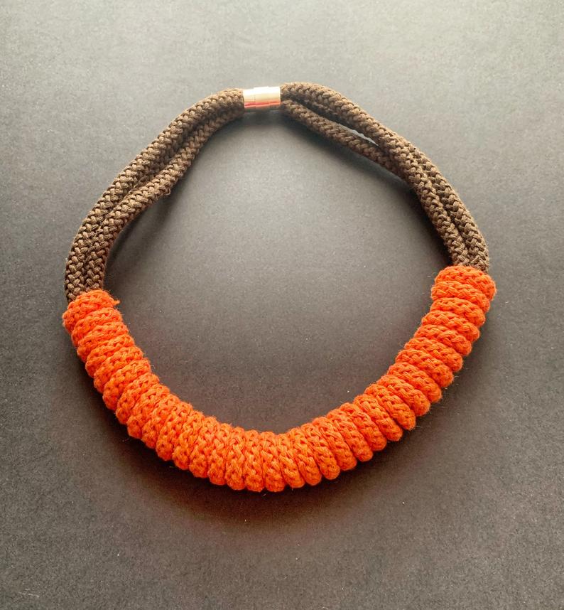 The Rita Necklace - Handmade by Tinni - Coral