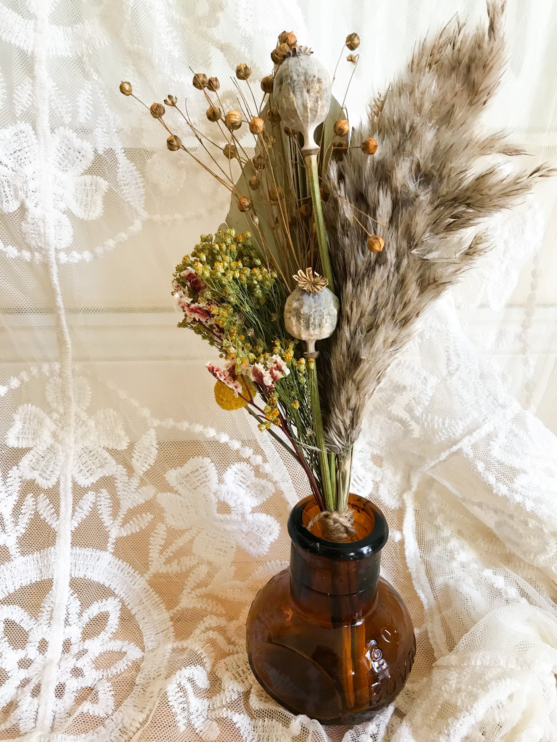 Dried-Posy-and-Vase-img